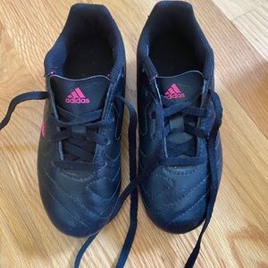Adidas girls soccer cleats